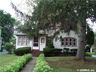 154 Long Acre Rd, Rochester, NY 14621-1021