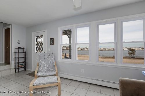 320 Elizabeth Ave, Point Pleasant Beach NJ 08742-4133 exterior