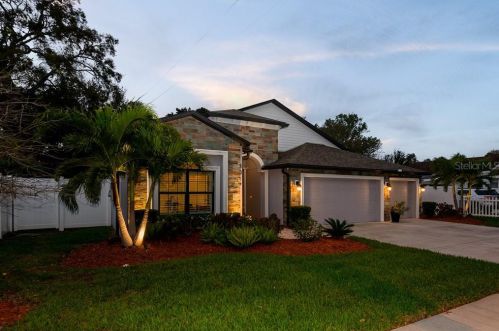 3017 Ballast Point Blvd, Tampa FL 33611-3902 exterior