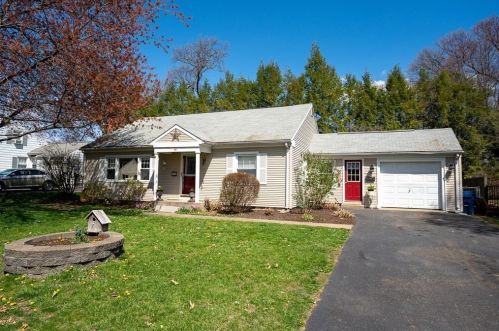 44 Lewis Ave, West Springfield, MA 01089-2443