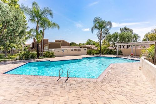 400 Pinehurst Ct, Fullerton CA 92835-2734 exterior