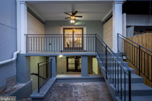 1337 Massachusetts Ave, Washington DC  20003-1540 exterior