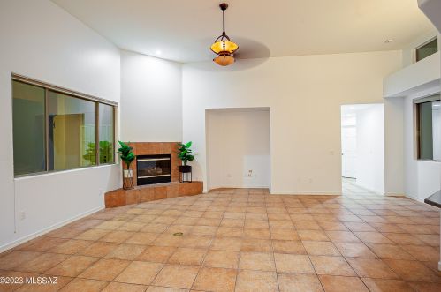 8154 Painted Feather Dr, Tucson AZ  85743-7418 exterior