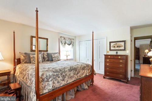 2195 Terwood Rd, Huntingdon Valley PA 19006-5509 exterior