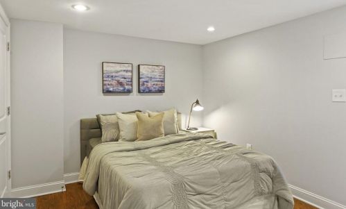 1268 Owen Pl, Washington DC 20002-2808 exterior