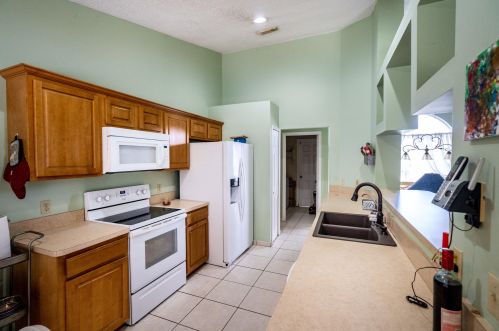 1326 Janette Ave, Fort Pierce FL 34953-1220 exterior