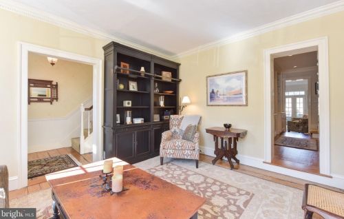 1103 Prince St, Alexandria VA 22314-2934 exterior