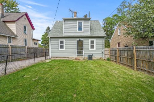 5852 Sherman Blvd, Milwaukee WI 53209-3900 exterior