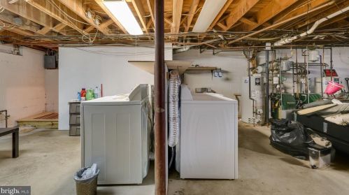 300 Ashland Ave, Manor PA 19036-1938 exterior