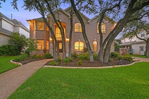 3001 Chatelaine Dr, Austin, TX 78746-6895