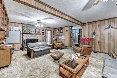 4596 Lenora Church Rd, Lithonia GA 30039-5626 exterior