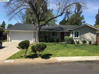 1445 Davis Ave, Concord CA  94518-1203 exterior