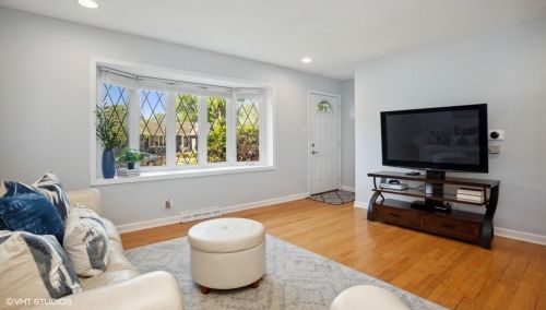 309 Madison St, Elmhurst IL  60126-4507 exterior