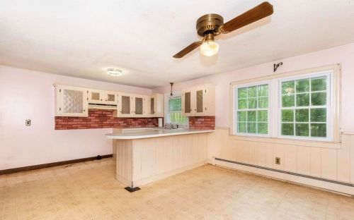 165 Old Concord Tpke, Barrington NH 03825-5153 exterior