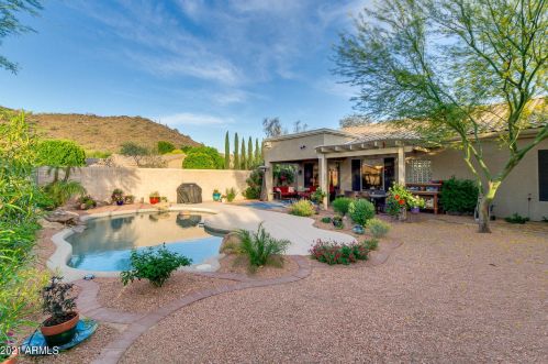 4040 El Cortez Trl, Phoenix AZ  85083-2443 exterior