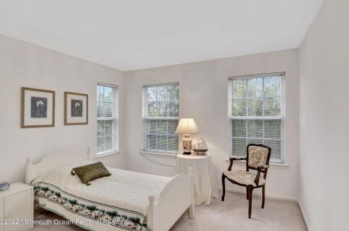 19 Cres Rd, Old Bridge NJ 08857-4101 exterior