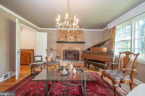 202 Ridgewood Rd, Media PA 19064-3237 exterior