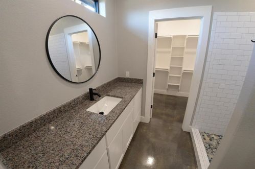 631 Texas St, Denison TX 75020-6138 exterior