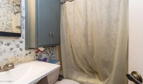 2040 40 Dr, Phoenix AZ 85051-3609 exterior