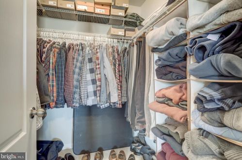 963 Indigo Bunting Ln, Glen Burnie MD 21060-8325 exterior