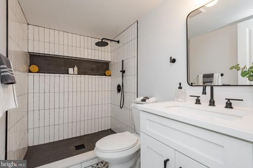 439 Newcomb St, Washington DC  20032-2650 exterior