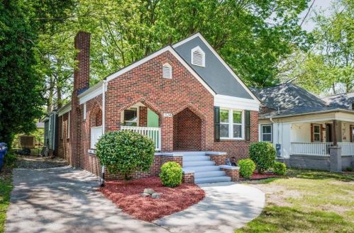 1124 Larosa Ter, Atlanta, GA 30310-3836