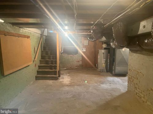 6302 Irving Ave, Camden NJ 08109-2420 exterior