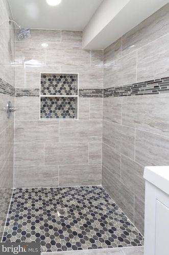 4607 Capitol St, Washington DC 20003-1622 exterior