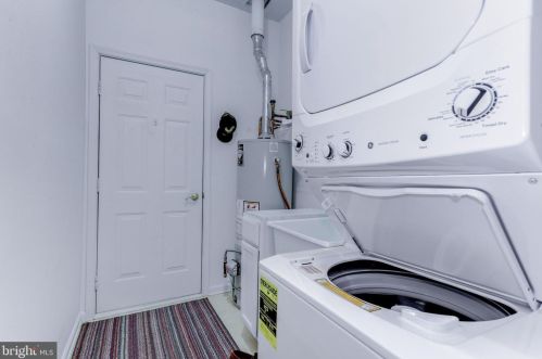 84 Warwick Way, Southampton NJ 08088-1122 exterior