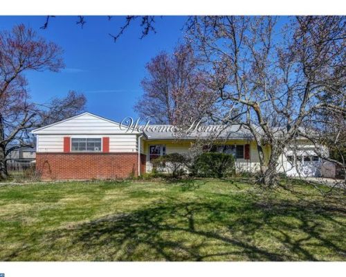 9 Gloucester Ln, Trenton, NJ 08618-1005