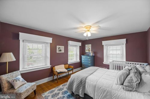 5 Lexington Ave, Pittsburgh PA 15215-3218 exterior