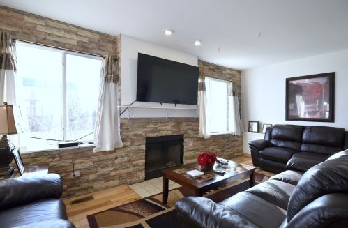 3008 Bloomfield Dr, Joliet IL 60436-9704 exterior