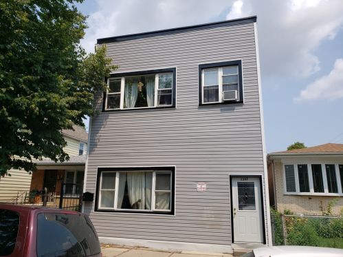 3302 38th Pl, Chicago, IL 60632-2717