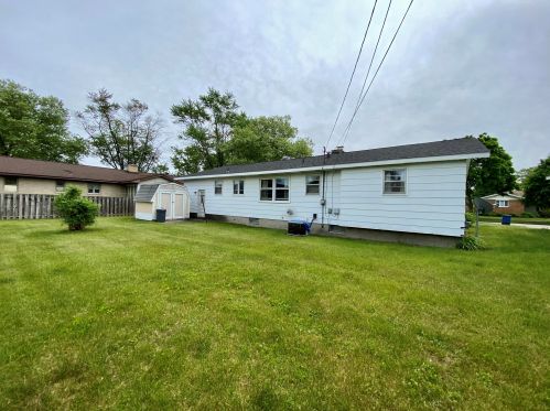 1382 Marlboro Rd, Meskegon, MI 49441-3815