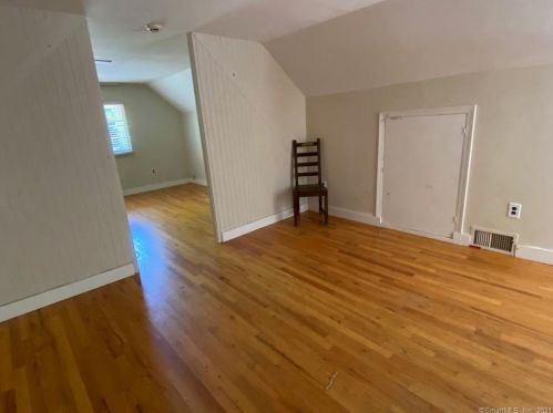 151 Salem Rd, Ridgefield CT 06877-3122 exterior