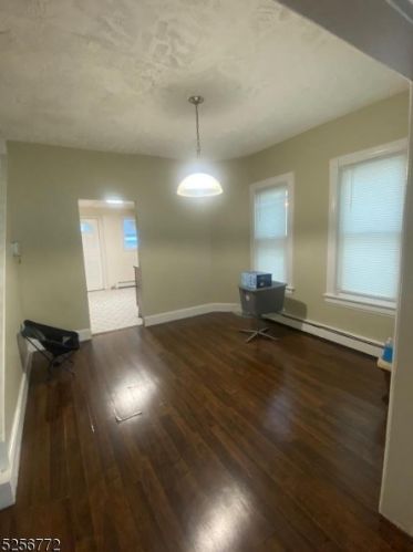 82 Pequannock St, Dover NJ 07801-3442 exterior