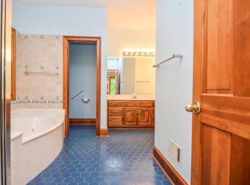 2761 Riverfront Dr, Lithonia GA 30039-8523 exterior