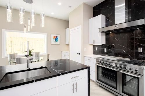 10114 Dentport Dr, Dallas TX  75238-2104 exterior