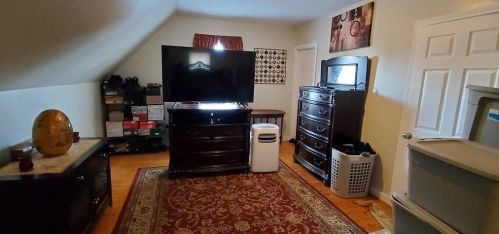 56 Sassafras St, Providence RI  02907-2026 exterior