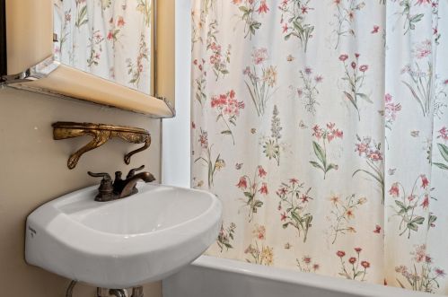 113 65, Milwaukee WI 53214-3249 exterior