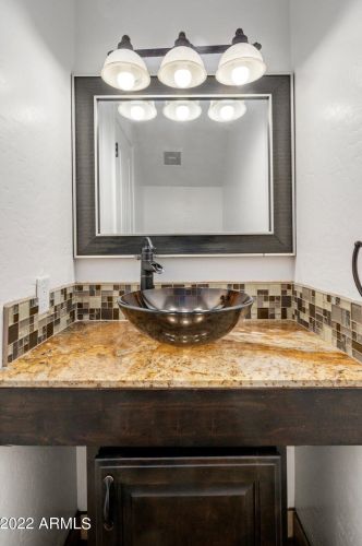 18412 44th Pl, Phoenix AZ 85050-6946 exterior