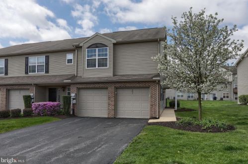 263 Thrush Dr, Hummelstown, PA 17036-8835