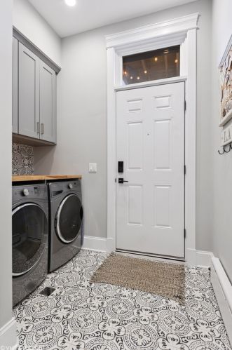 2016 Cleveland Ave, Chicago IL  60614-4528 exterior