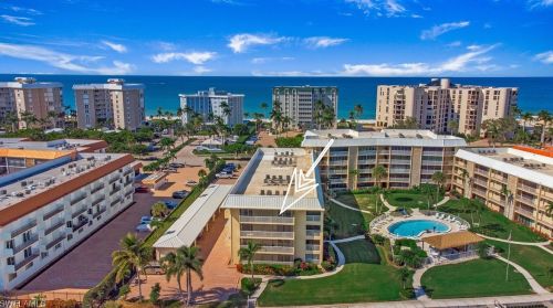 3000 Gulf Shore Blvd, Naples FL 34103-3924 exterior