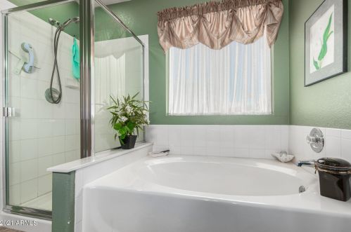 710 Jasper Dr, Chandler AZ 85226-1124 exterior