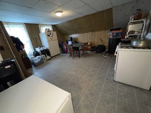 47 Acton St, Worcester MA 01604-4828 exterior