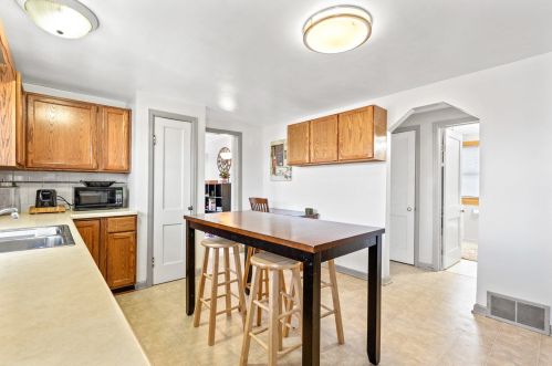 11230 Cleveland Ave, Milwaukee WI 53227-3037 exterior