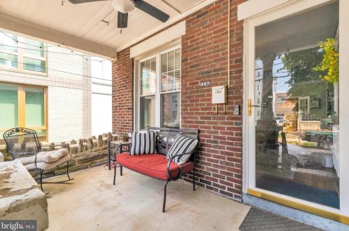 497 Lemonte St, Philadelphia PA  19128-4534 exterior