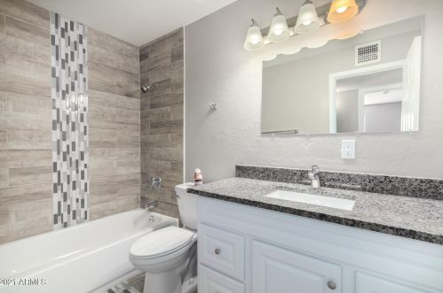 2932 47th Ave, Phoenix AZ  85031-3640 exterior