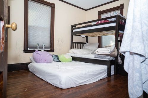 30 Uxbridge St, Worcester MA 01605-2512 exterior